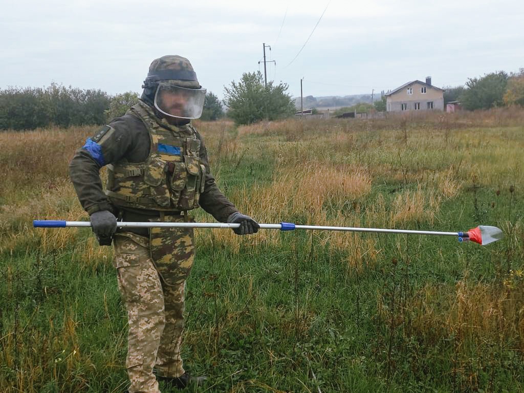 за минулий тиждень зведені загони вибухотехніків нацполіції вилучили понад 2,5 тисячі вибухонебезпечних предметів на деокупованих територіях харківщини за минулий тиждень зведені загони вибухотехніків нацполіції вилучили понад 2,5 тисячі вибухонебезпечних предметів на деокупованих територіях харківщини