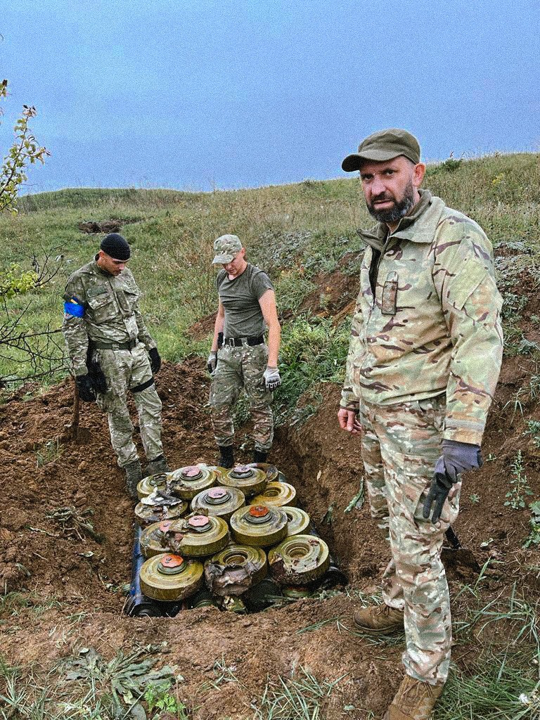 за минулий тиждень зведені загони вибухотехніків нацполіції вилучили понад 2,5 тисячі вибухонебезпечних предметів на деокупованих територіях харківщини