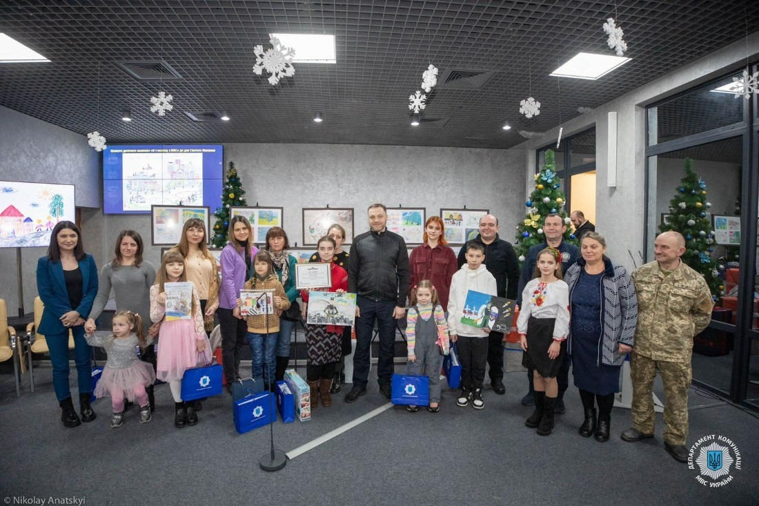 міністерство внутрішніх справ підвело підсумки конкурсу дитячого малюнка на тему «я у безпеці з мвс» міністерство внутрішніх справ підвело підсумки конкурсу дитячого малюнка на тему «я у безпеці з мвс»