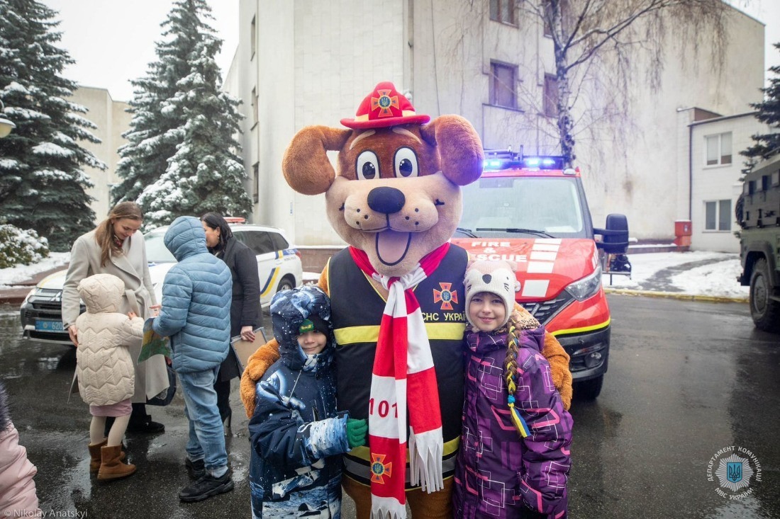 міністерство внутрішніх справ підвело підсумки конкурсу дитячого малюнка на тему «я у безпеці з мвс» міністерство внутрішніх справ підвело підсумки конкурсу дитячого малюнка на тему «я у безпеці з мвс»
