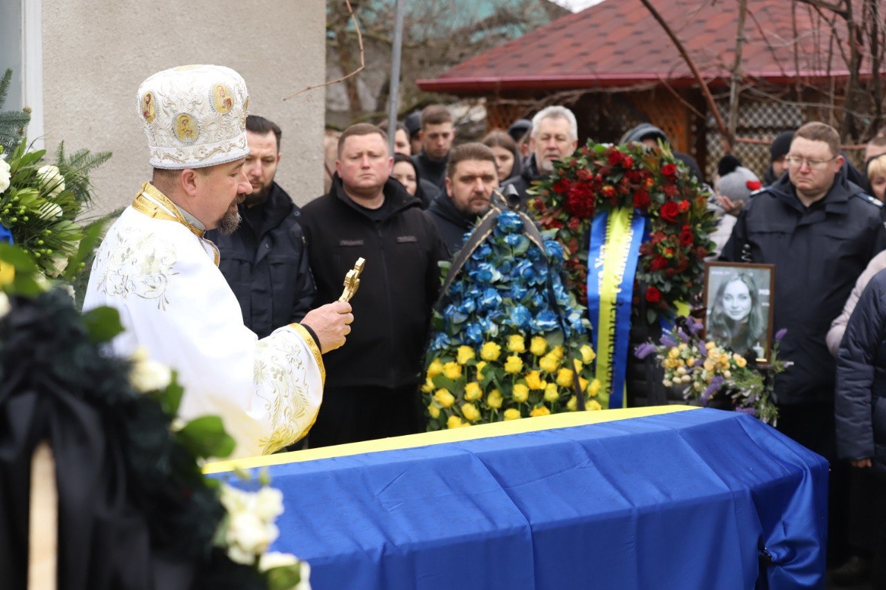 на хмельниччині попрощались із заступницею керівника патронатної служби мвс україни тетяною шутяк