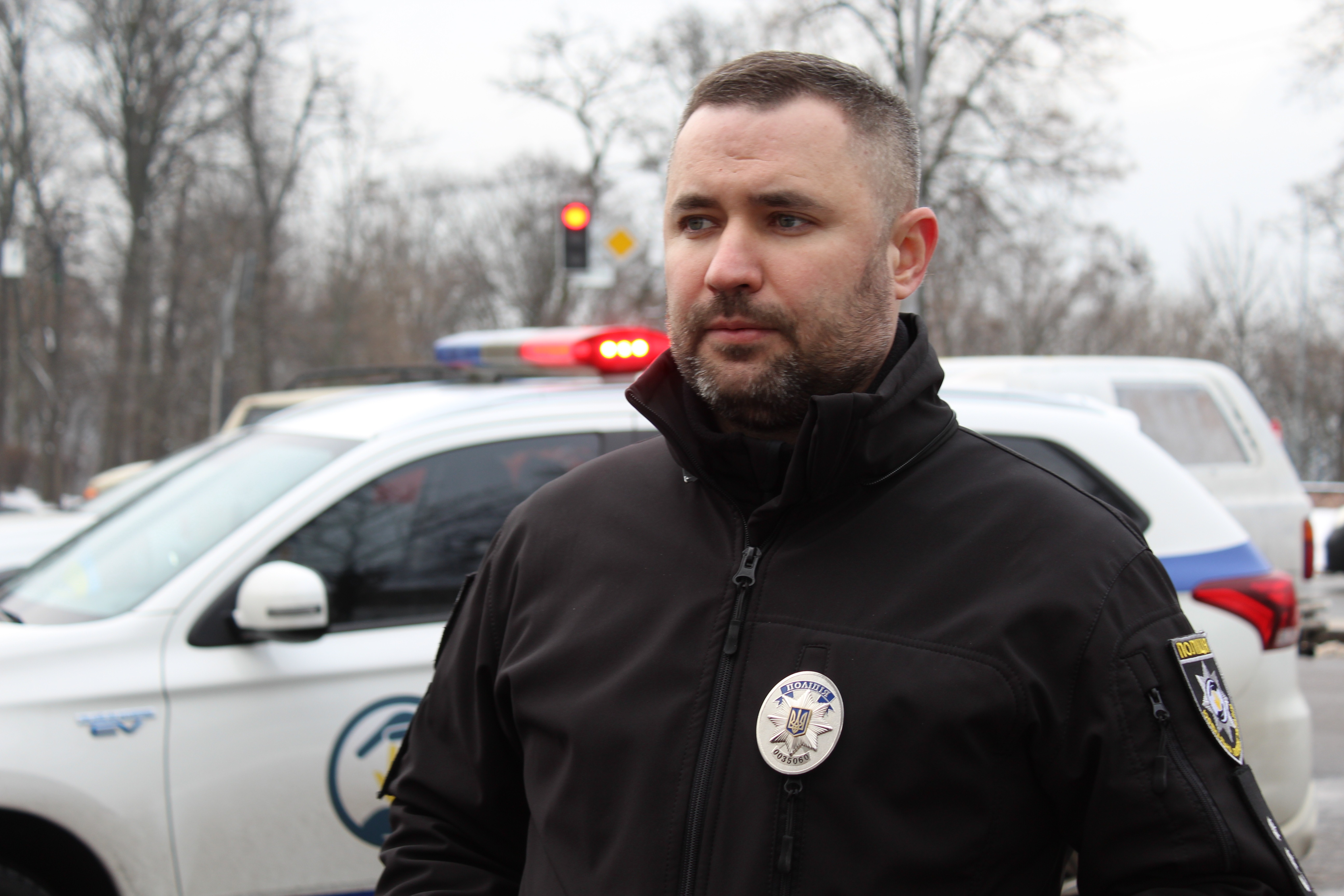 національна поліція отримала 500 бронежилетів та броньований автомобіль для евакуації дітей із зони бойових дій