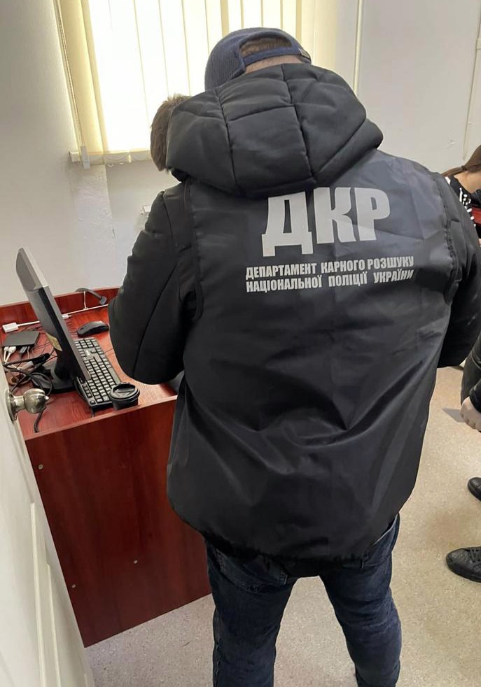 «заробили» на продажі неіснуючих генераторів і палива на десятки мільйонів гривень: нацполіція провела спецоперацію для затримання шахраїв «заробили» на продажі неіснуючих генераторів і палива на десятки мільйонів гривень: нацполіція провела спецоперацію для затримання шахраїв