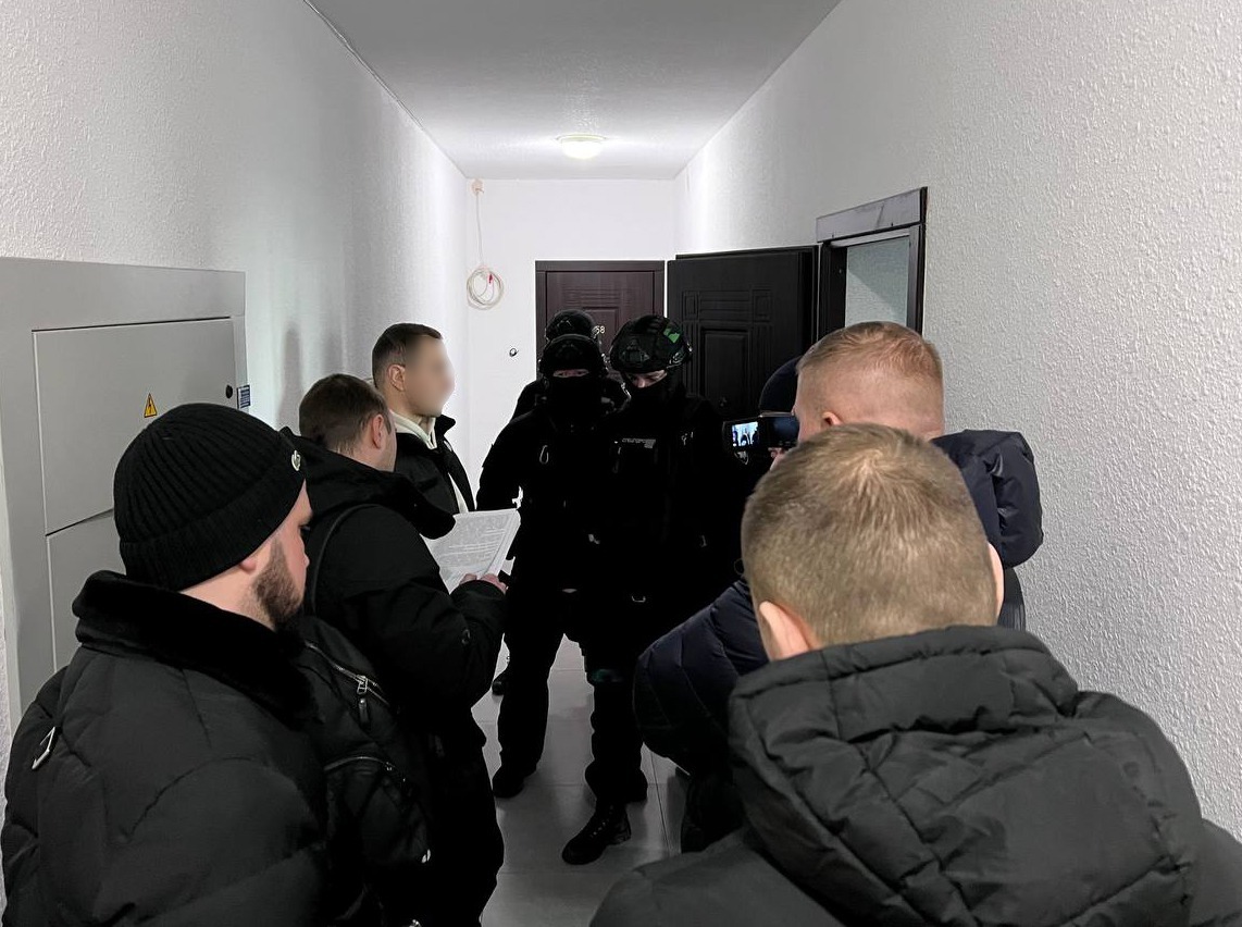 «заробили» на продажі неіснуючих генераторів і палива на десятки мільйонів гривень: нацполіція провела спецоперацію для затримання шахраїв «заробили» на продажі неіснуючих генераторів і палива на десятки мільйонів гривень: нацполіція провела спецоперацію для затримання шахраїв