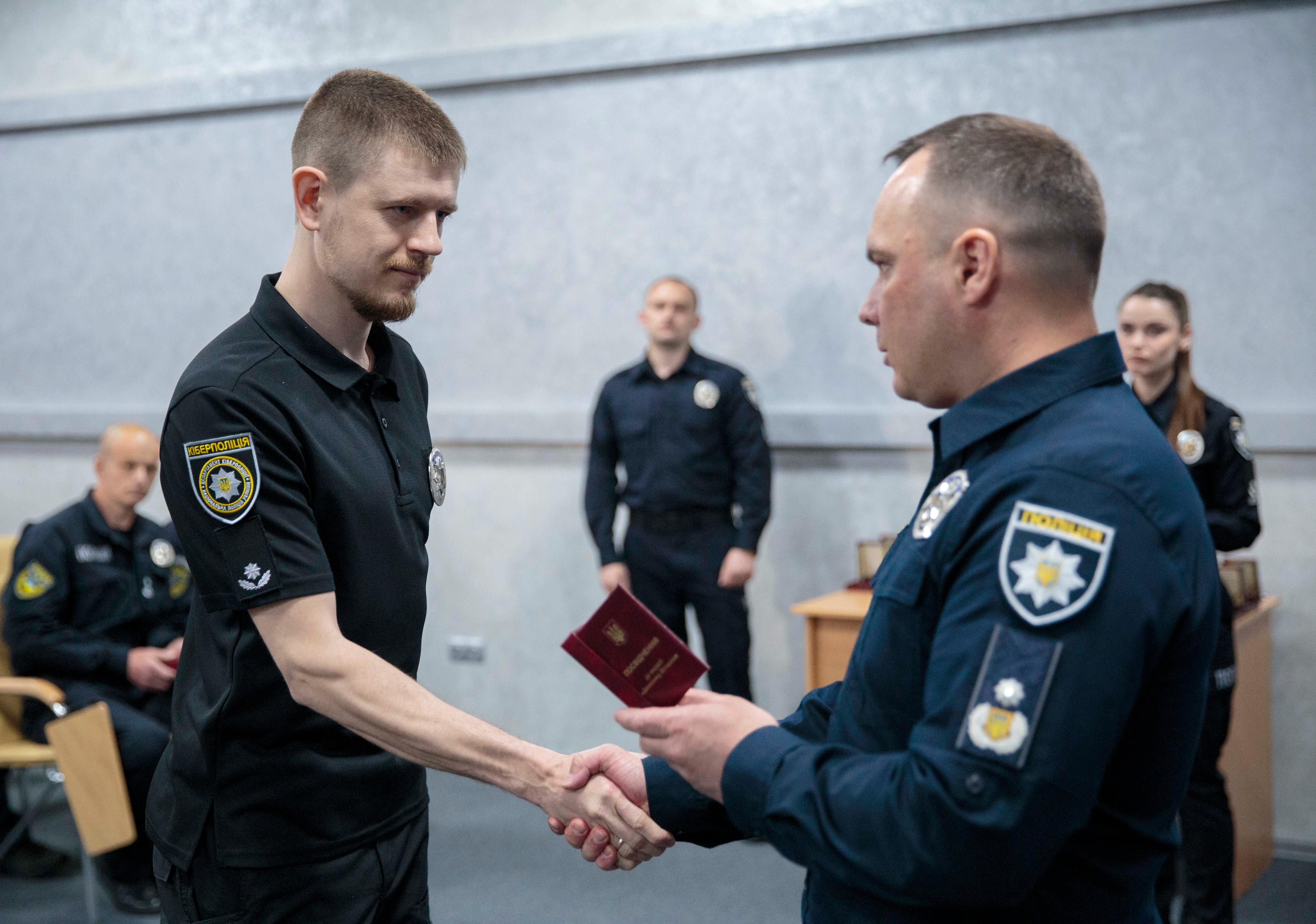 іван вигівський вручив нагороди поліцейським з різних регіонів країни