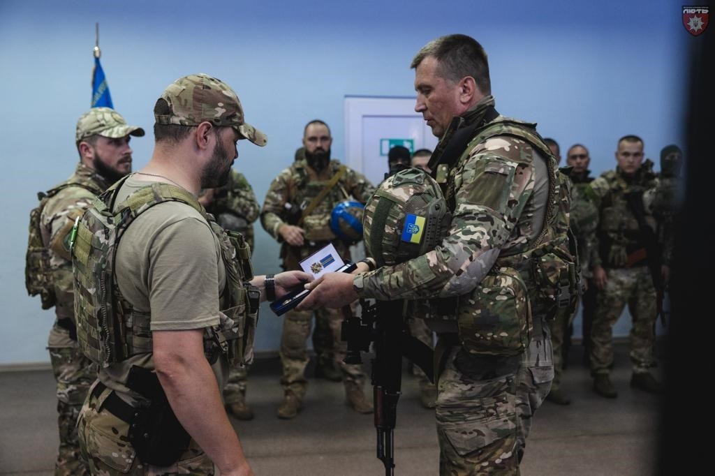 бійці штурмової бригади нацполіції «лють» отримали нагороди і спеціальні звання