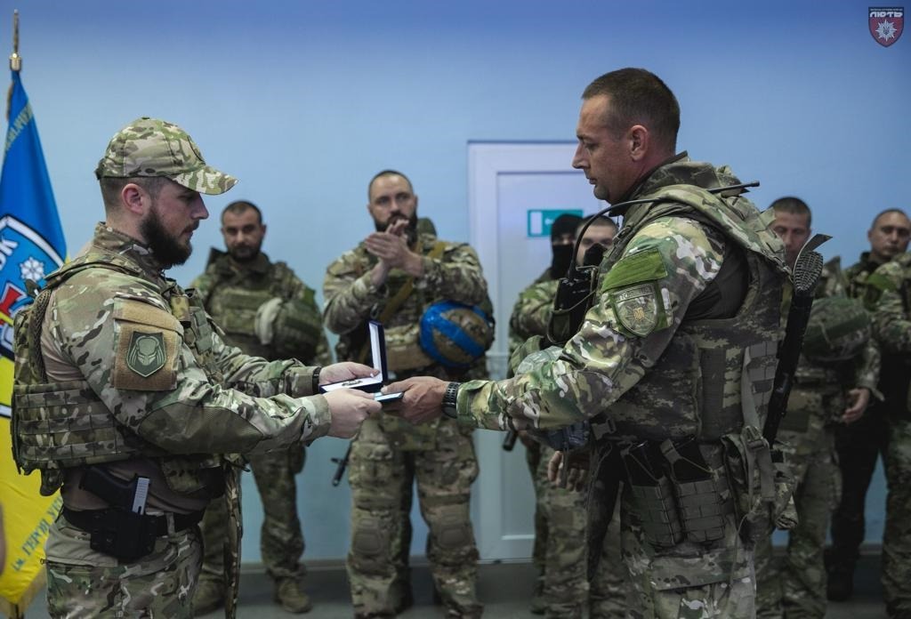бійці штурмової бригади нацполіції «лють» отримали нагороди і спеціальні звання