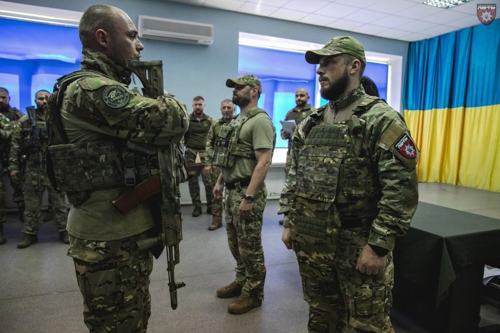 бійці штурмової бригади нацполіції «лють» отримали нагороди і спеціальні звання