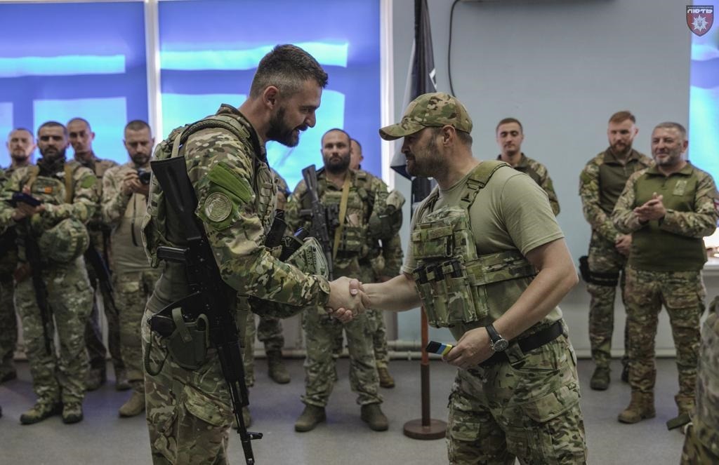 бійці штурмової бригади нацполіції «лють» отримали нагороди і спеціальні звання