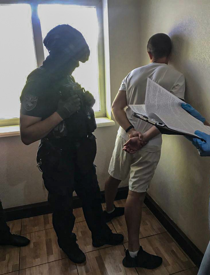 у черкасах поліцейські припинили незаконну діяльність реабілітаційного центру, де насильно утримували людей