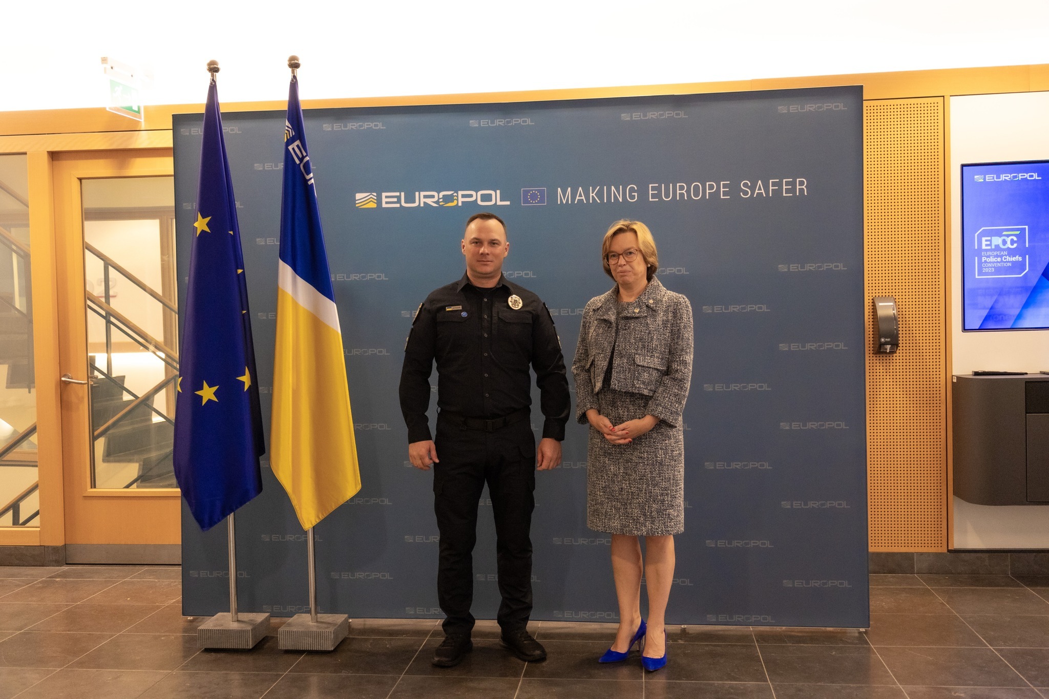 поліцейська родина практично всього світу висловила підтримку поліцейським україни - іван вигівський