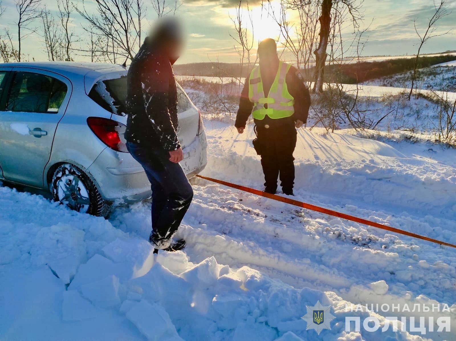 станом на 12.30 залишається складна ситуація з дорожнім рухом в кількох областях