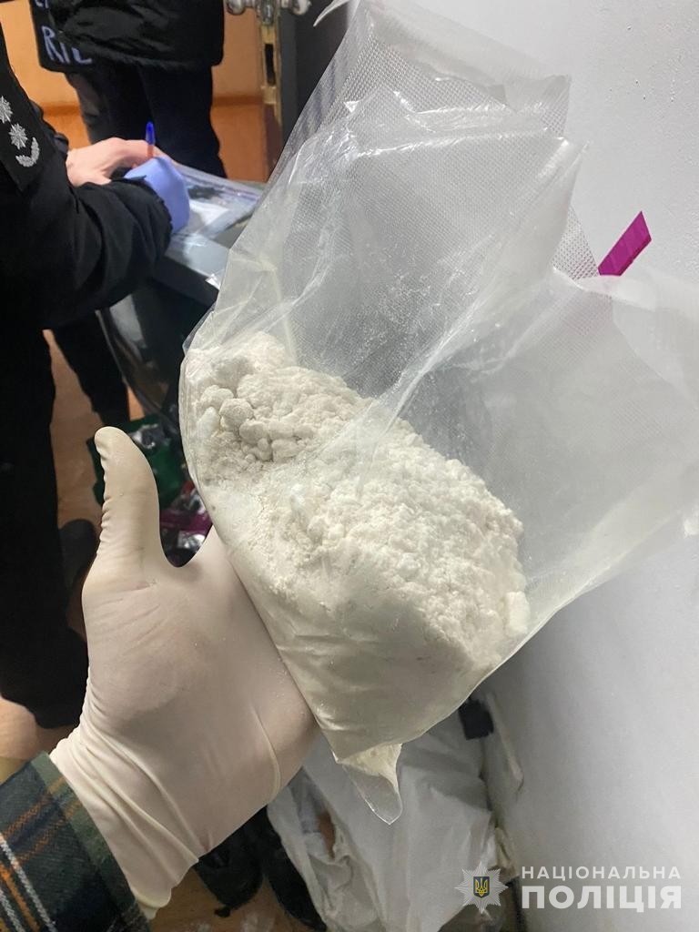 поліцейські ліквідували масштабний наркокартель з щомісячним прибутком у понад 40 мільйонів гривень