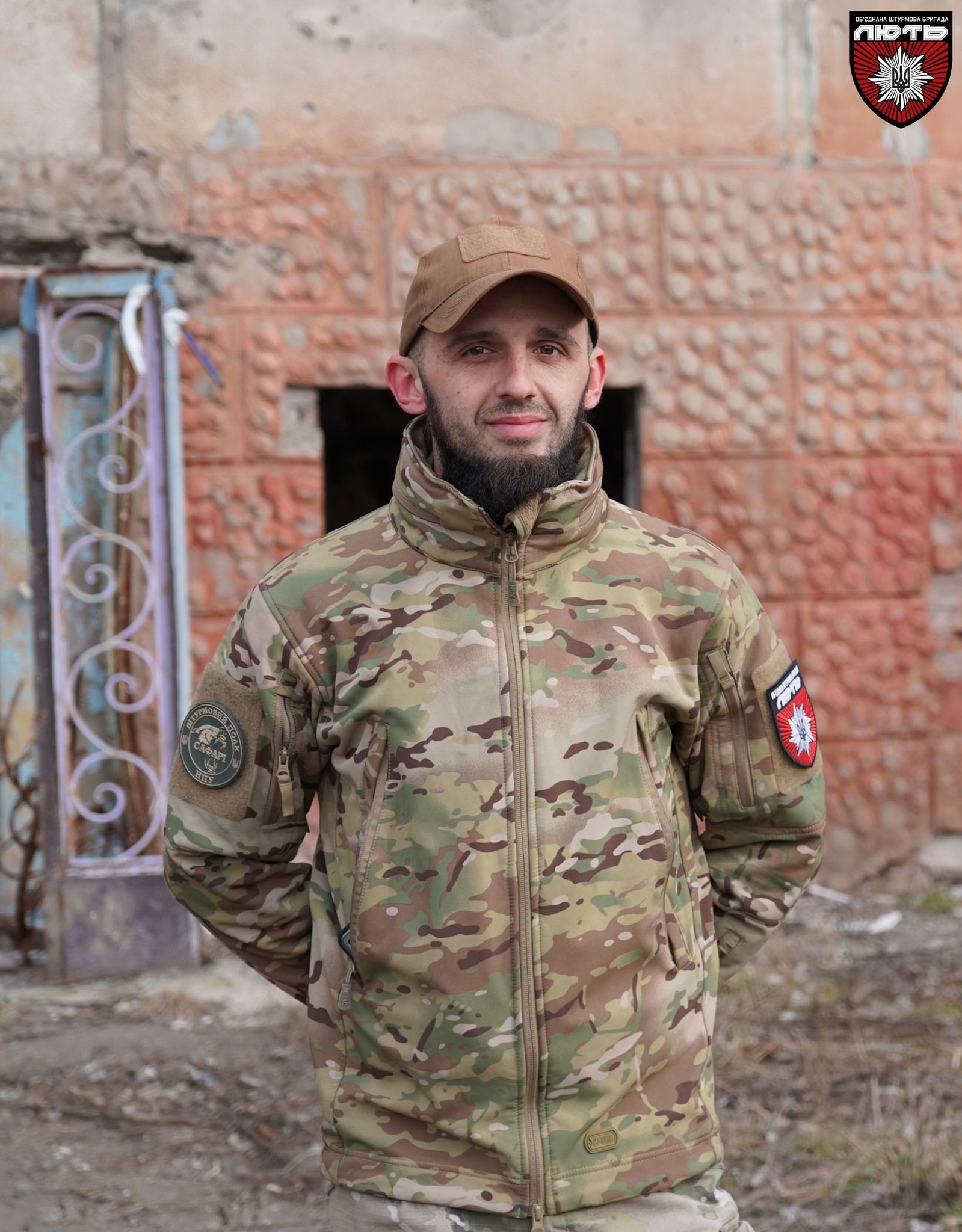 «попри те, що я потрапляв під обстріл танку, можу сказати, що найстрашніше — обстріли з повітря…», —  боєць штурмового полку нпу «сафарі» з позивним «лом»