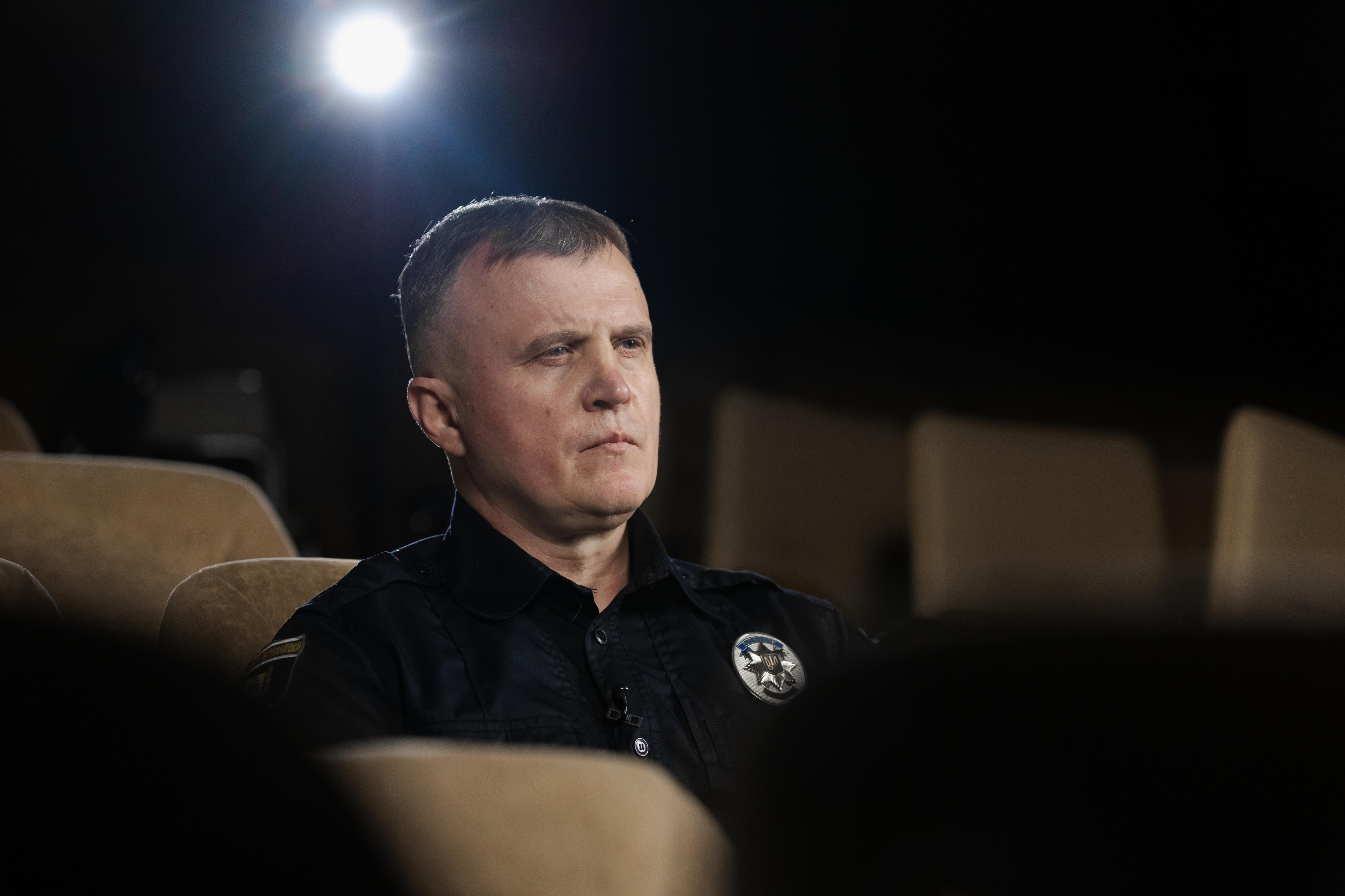 ексклюзивне інтерв’ю поліцейського володимира нікуліна, який був головним героєм оскароносного фільму “20 днів у маріуполі”