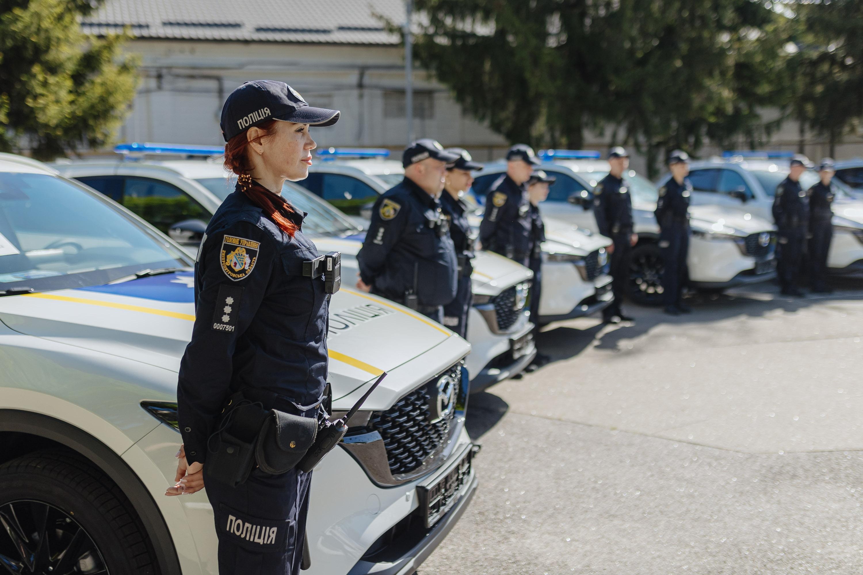 уряд франції передав 13 автомобілів для мобільних груп поліції з протидії гендерно зумовленого насильства (відео)