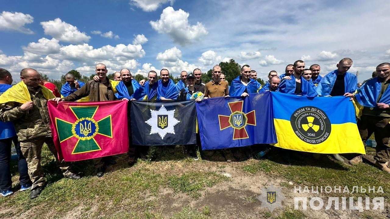 україна повернула з російського полону 24-річну слідчу нацполіції мар’яну чечелюк з маріуполя