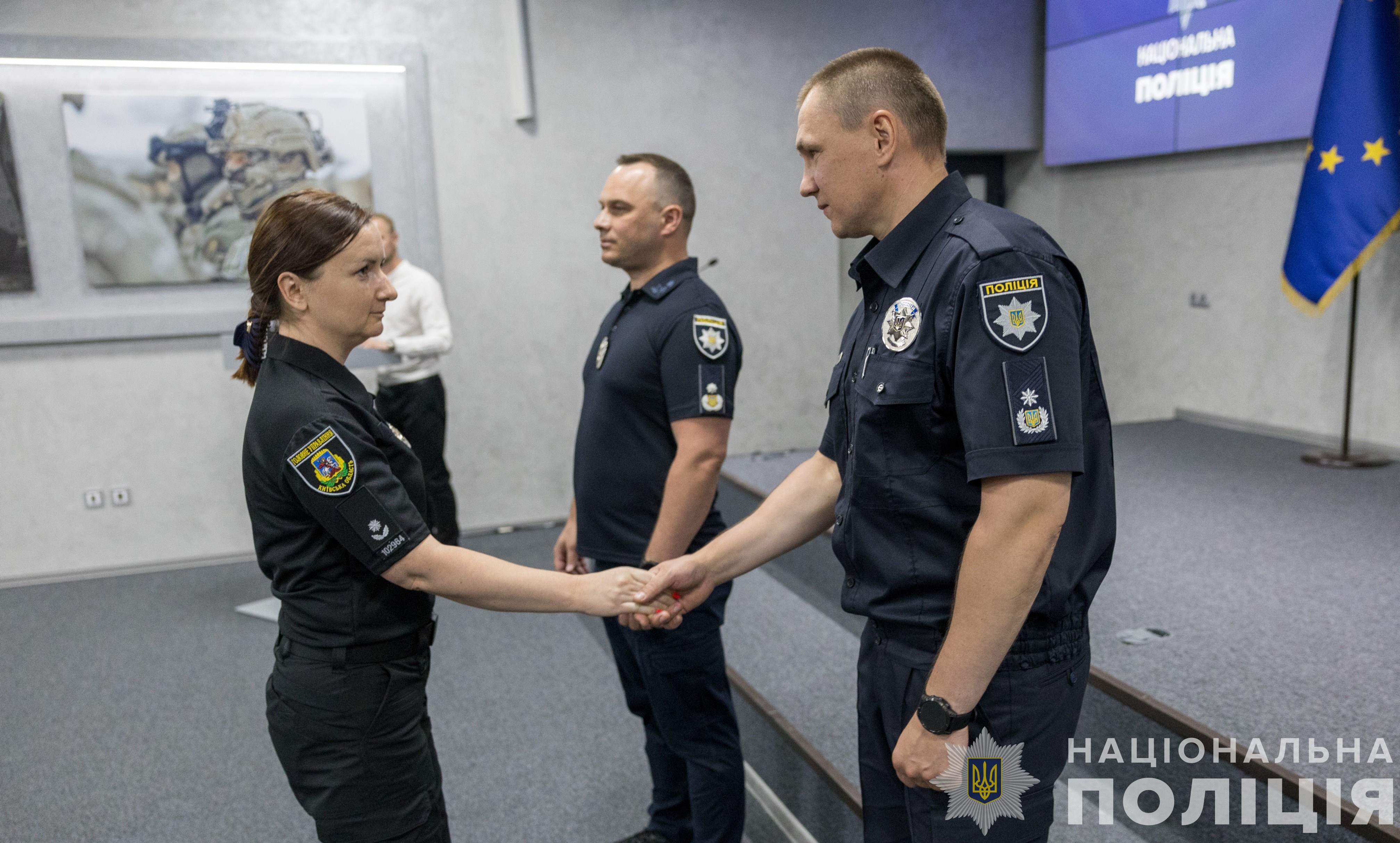 голова нацполіції відзначив кращих слідчих державними та відомчими нагородами і званнями