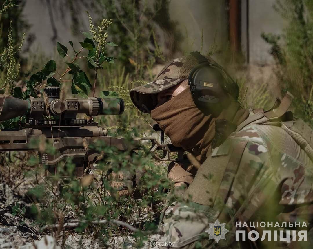 «нам треба згуртуватись, і врешті, вибити ворога з окупованих земель», — боєць штурмового полку «сафарі» об’єднаної штурмової бригади нацполіції «лють» на псевдо хохол «нам треба згуртуватись, і врешті, вибити ворога з окупованих земель», — боєць штурмового полку «сафарі» об’єднаної штурмової бригади нацполіції «лють» на псевдо хохол