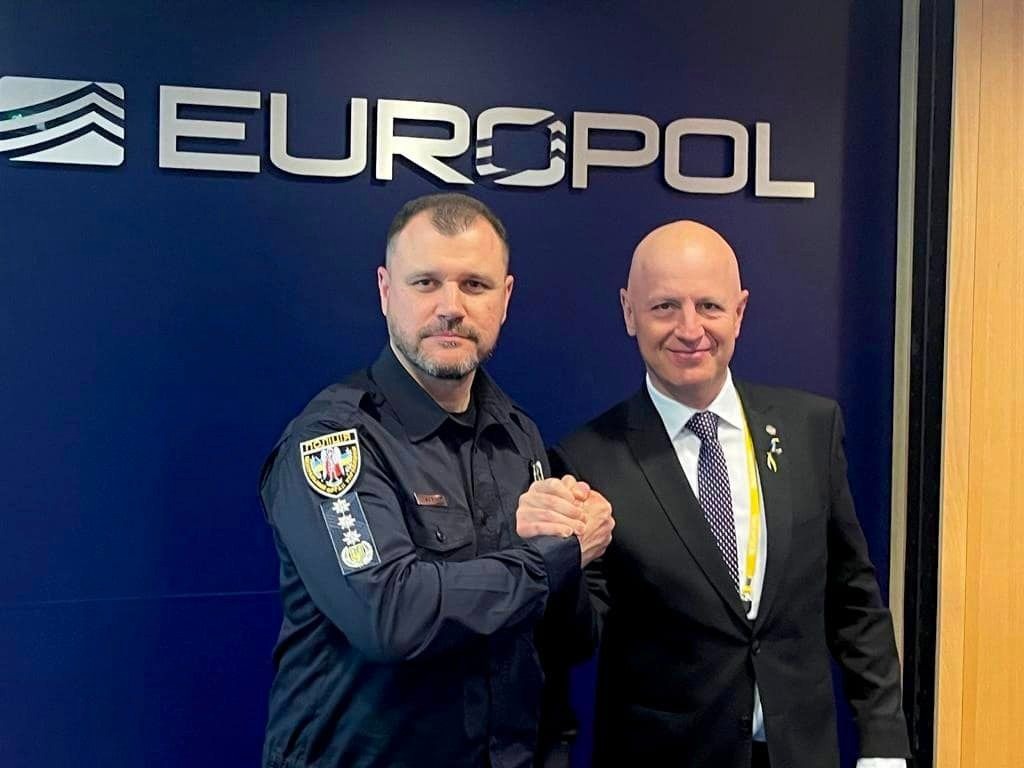 світ повинен знати правду про війну росії проти україни - голова нацполіції виступив на європейській конференції керівників поліції (ерсс) 2022 у гаазі