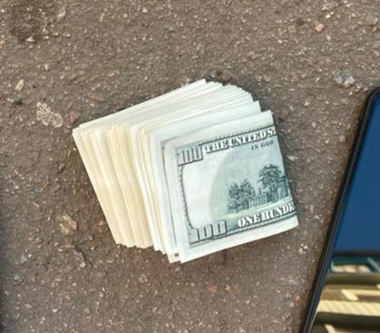 на харківщині затримали злочинну групу за вимагання 10 000 доларів сша на харківщині затримали злочинну групу за вимагання 10 000 доларів сша