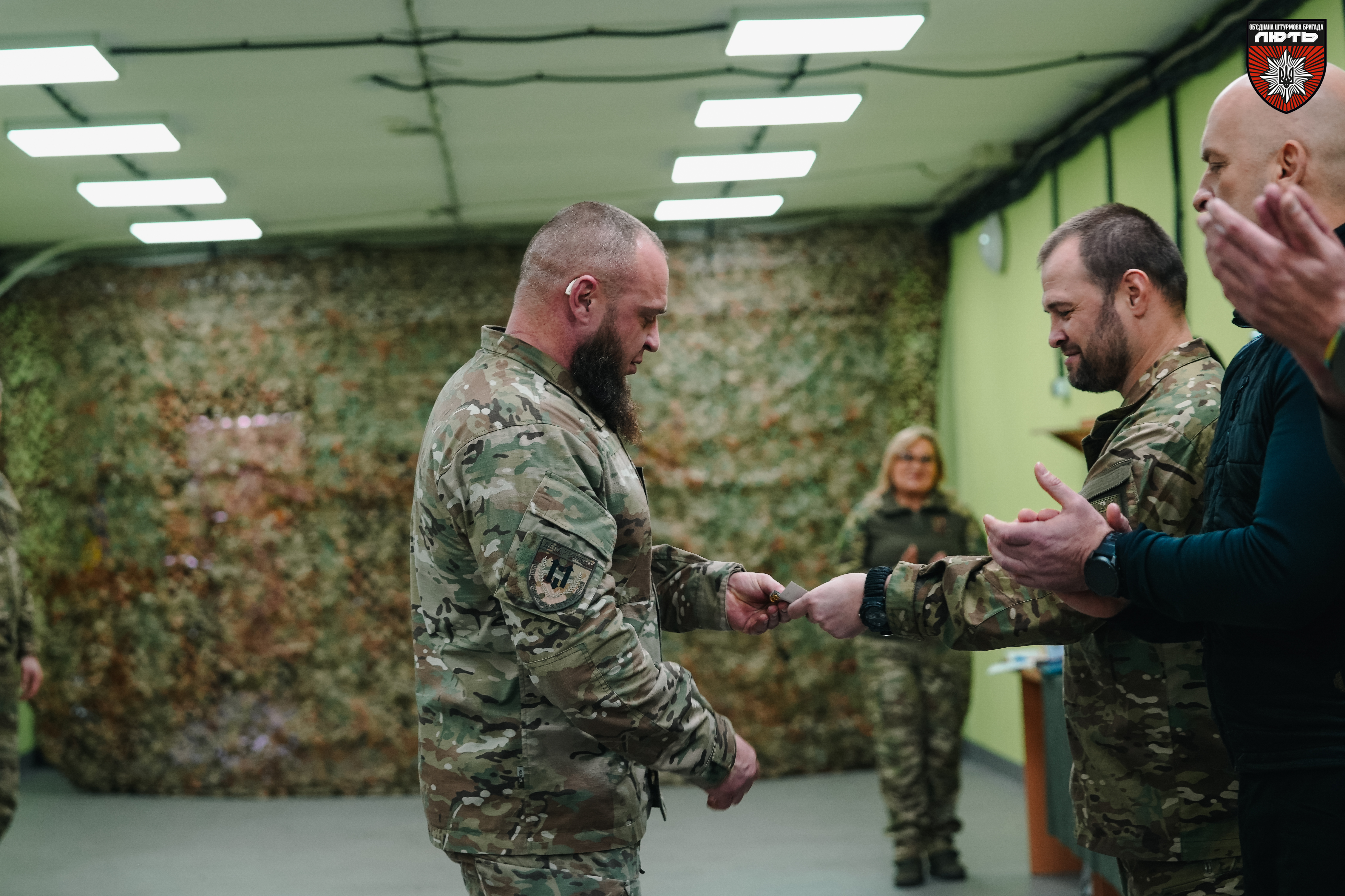 до другої річниці від дня створення об’єднаної штурмової бригади нацполіції «лють» поліцейські отримали нагороди до другої річниці від дня створення об’єднаної штурмової бригади нацполіції «лють» поліцейські отримали нагороди