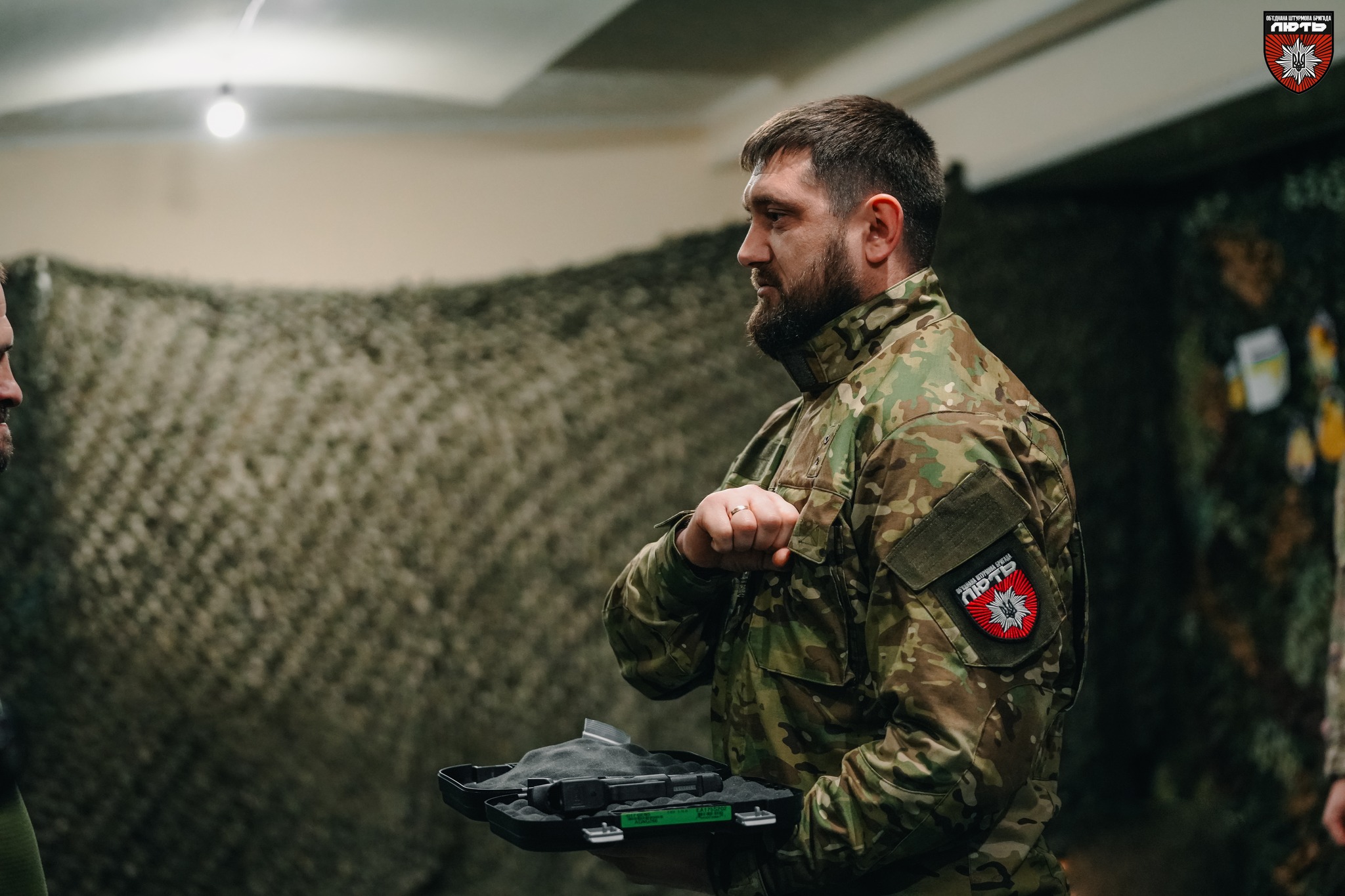 бійців об’єднаної штурмової бригади «лють» нагороджено відзнаками гур мо україни бійців об’єднаної штурмової бригади «лють» нагороджено відзнаками гур мо україни