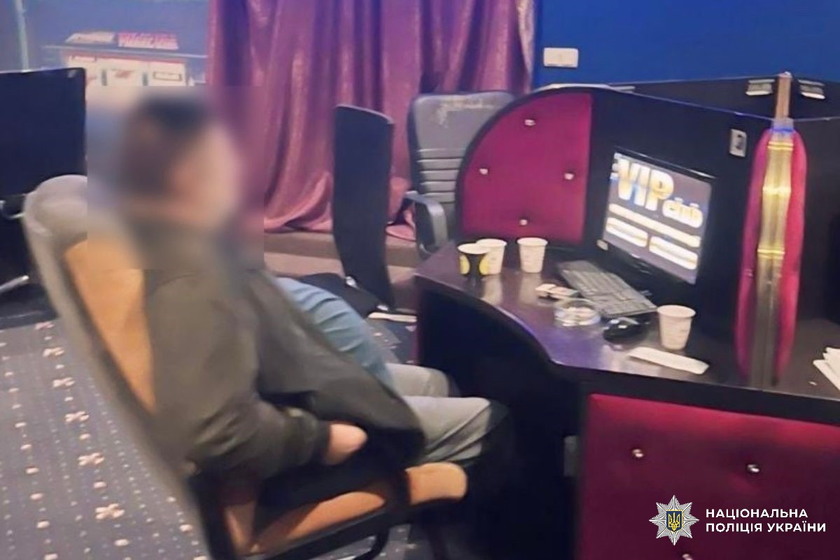 У Дніпрі викрили підпільний гральний заклад у підвалі