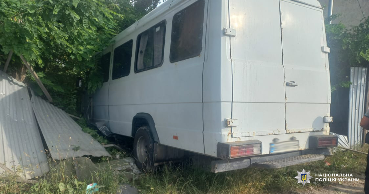 шестеро травмованих внаслідок автозіткнення у львівському районі – поліцейські встановлюють обставини події