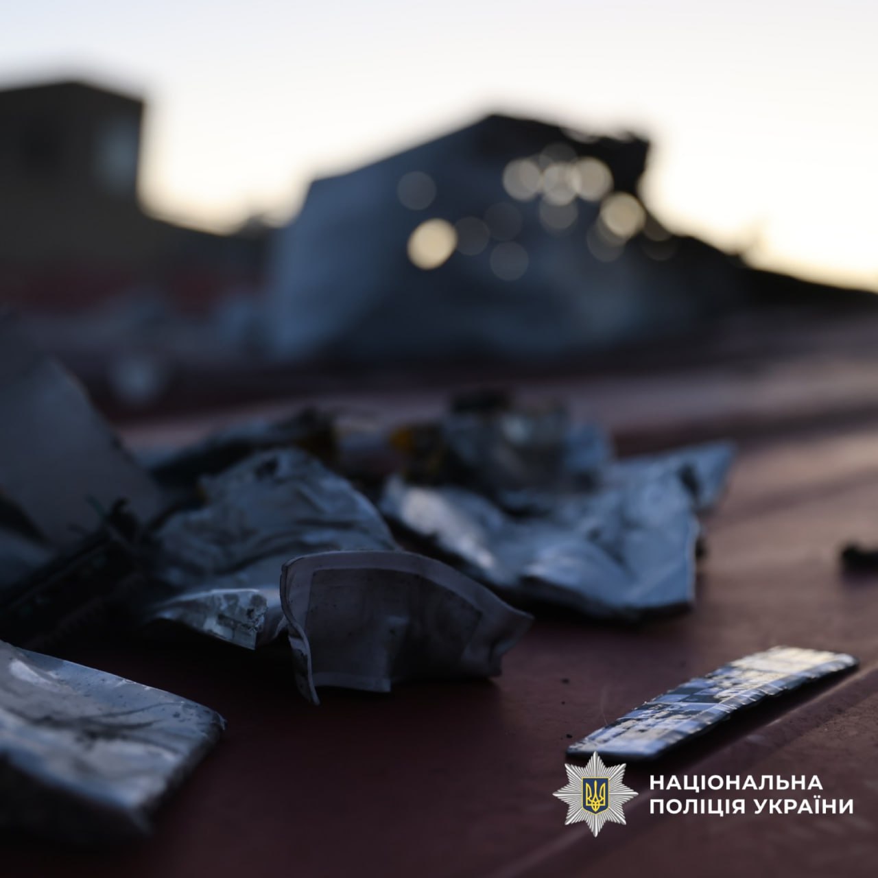 поліція документує наслідки ворожої атаки по Харкову