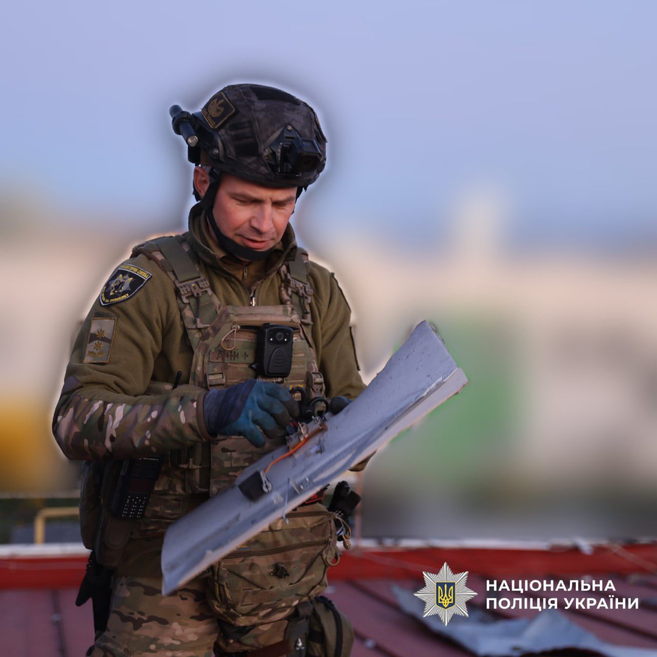 поліція документує наслідки ворожої атаки по Харкову