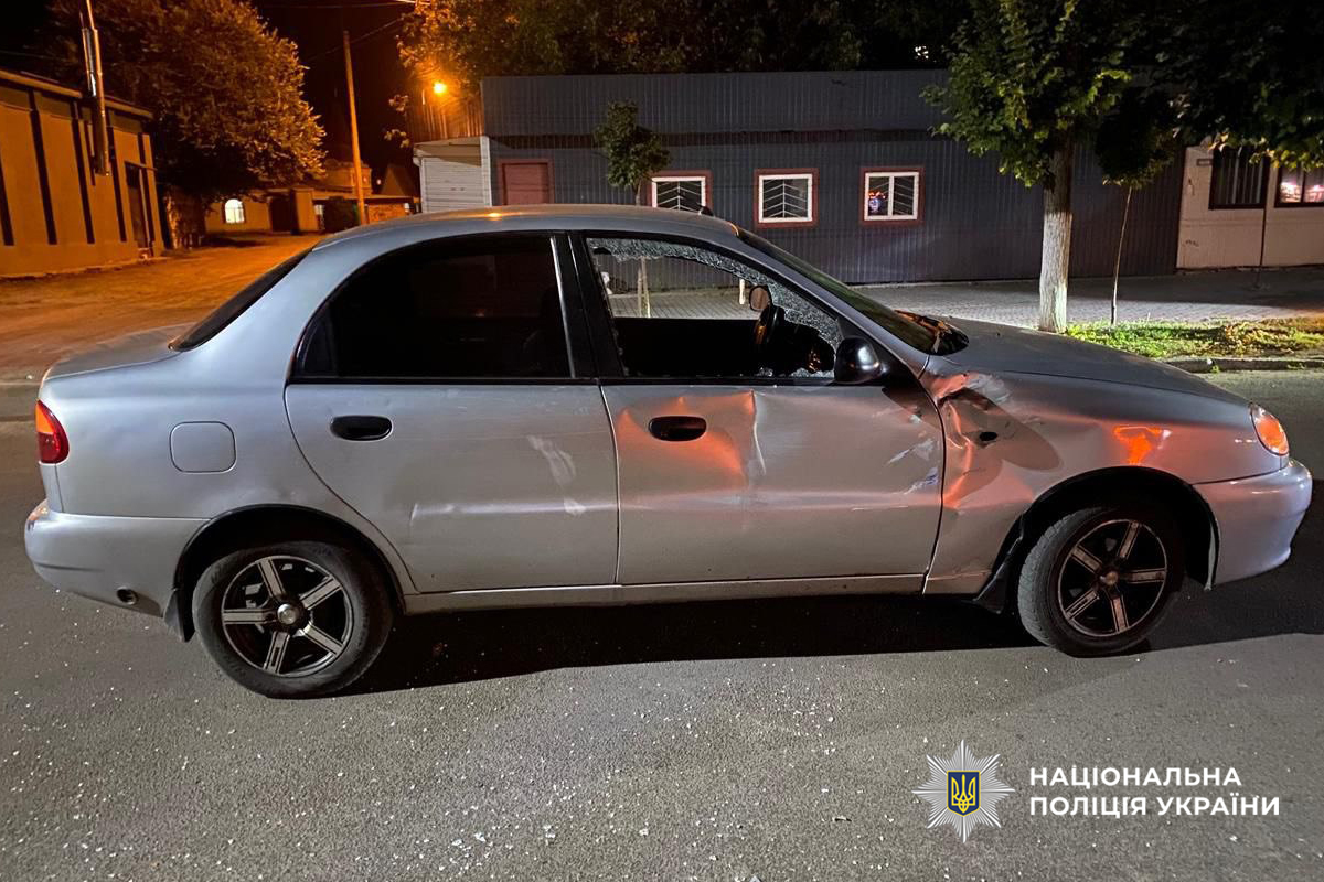 35-річний водій автомобіля «Daewoo Lanos», повертаючи на вулицю Миру, не надав переваги в русі та скоїв зіткнення з мотоциклом «Yamaha RP 08»