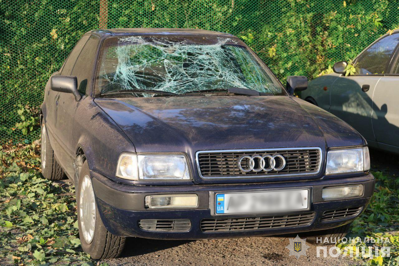 Пошкоджений автомобіль