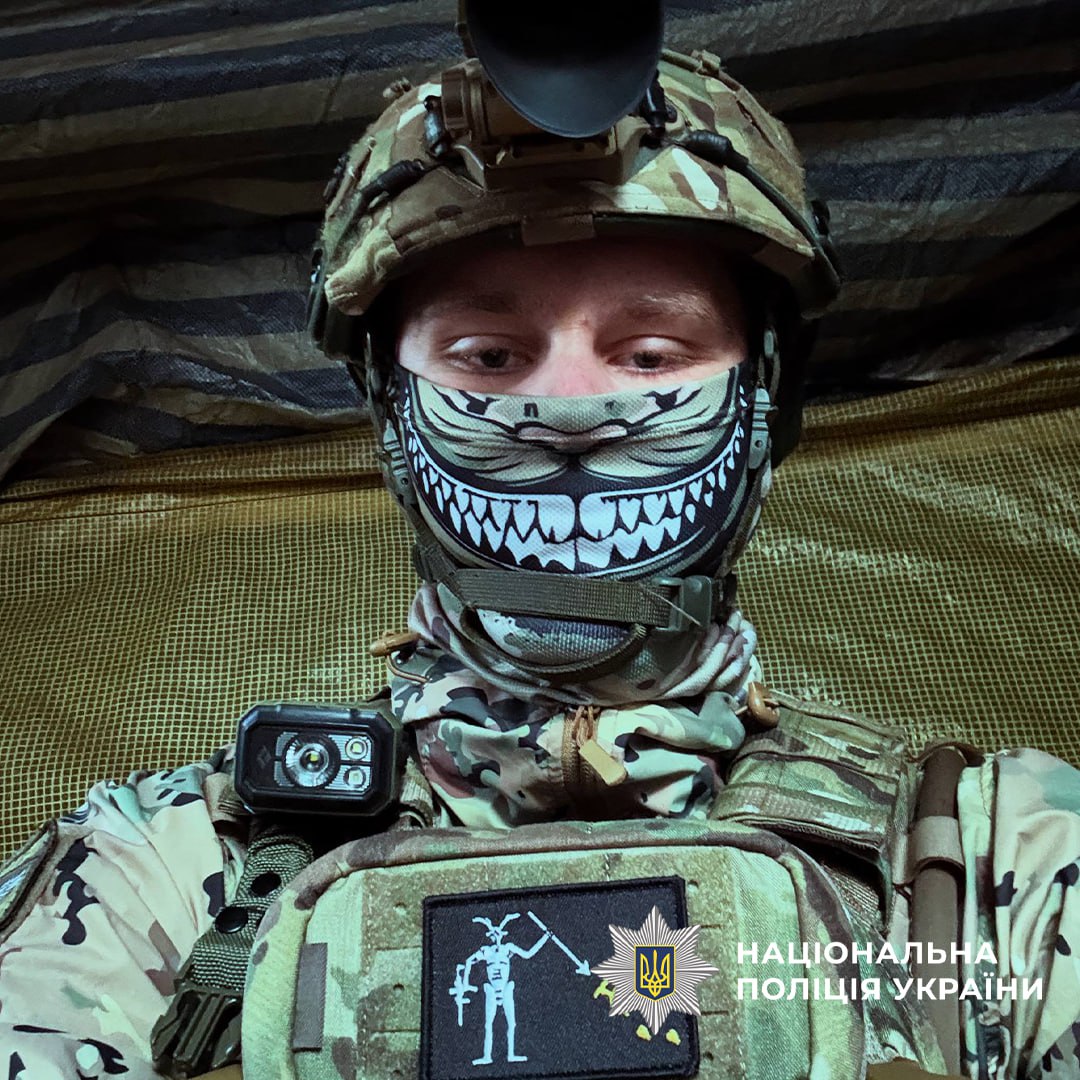 Селфі бійця на позиції в екіпіюванні