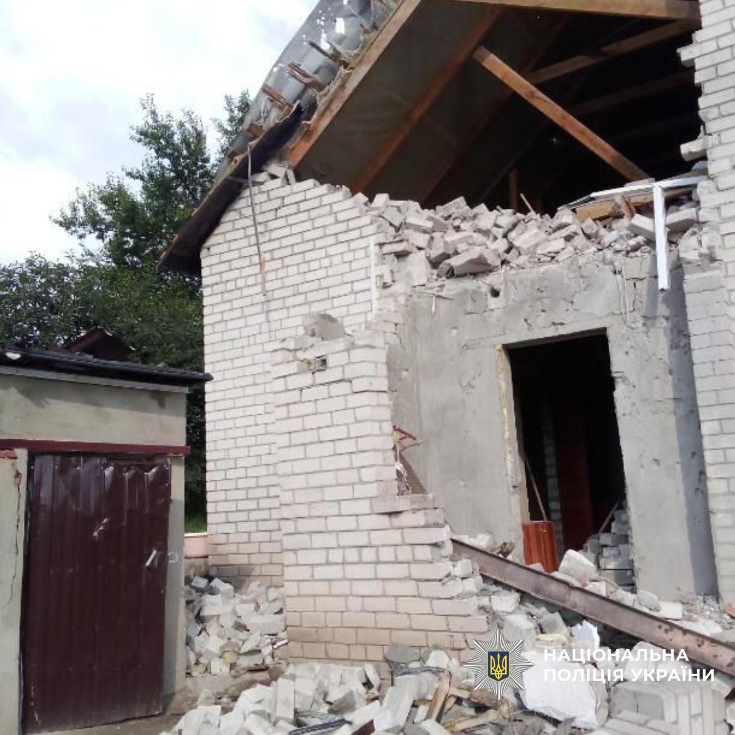 Зруйнована будівля