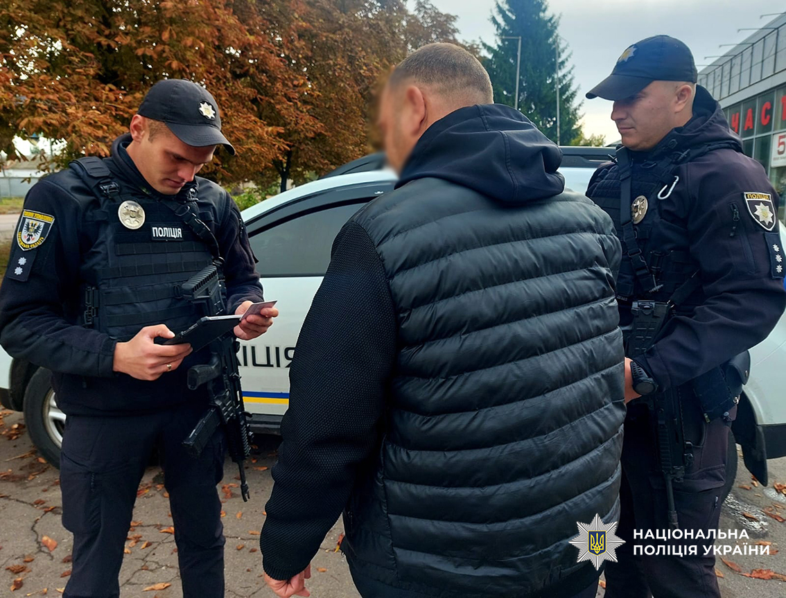 На Чернігівщині збільшено кількість піших та авто патрулів поліції для забезпечення правопорядку і безпеки