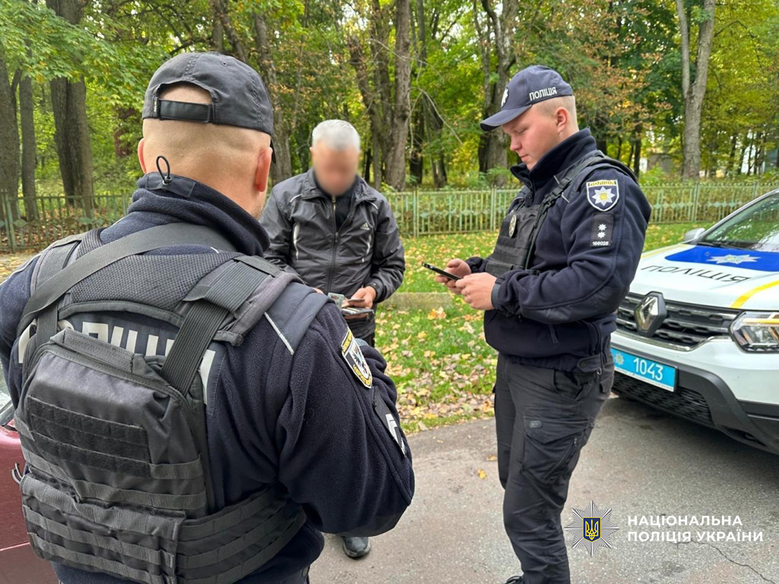 На Чернігівщині збільшено кількість піших та авто патрулів поліції для забезпечення правопорядку і безпеки