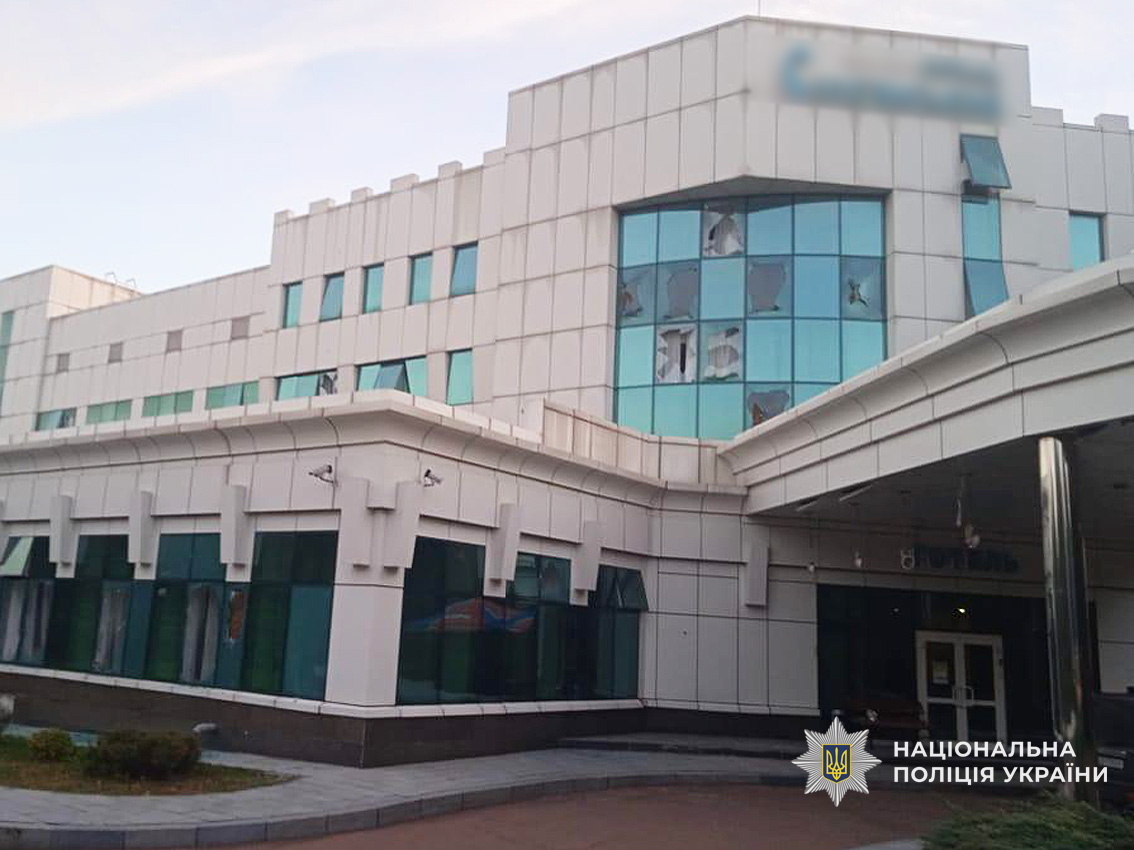 На Чернігівщині внаслідок російської атаки пошкоджені житлові будинки та цивільна інфраструктура: поліція документує наслідки