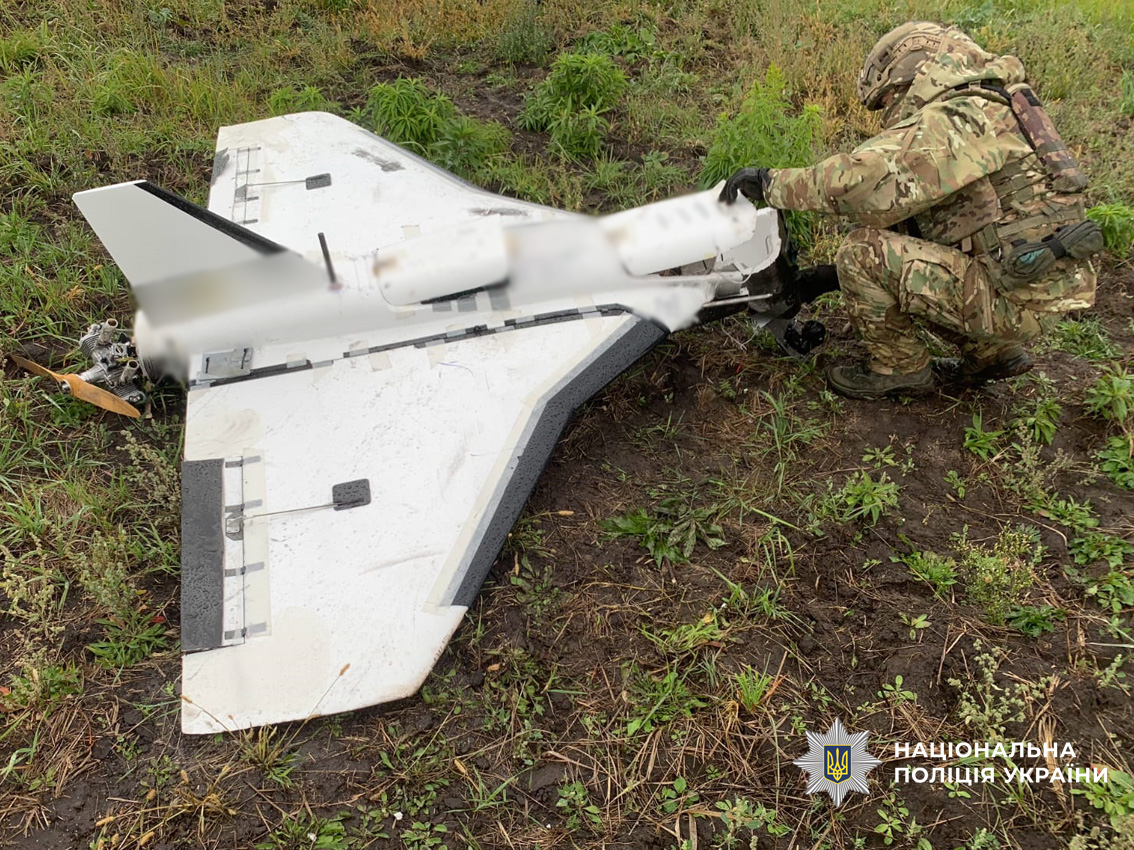 Вибухотехніки поліції Чернігівщини знешкодили бойову частину ворожого ударного безпілотника