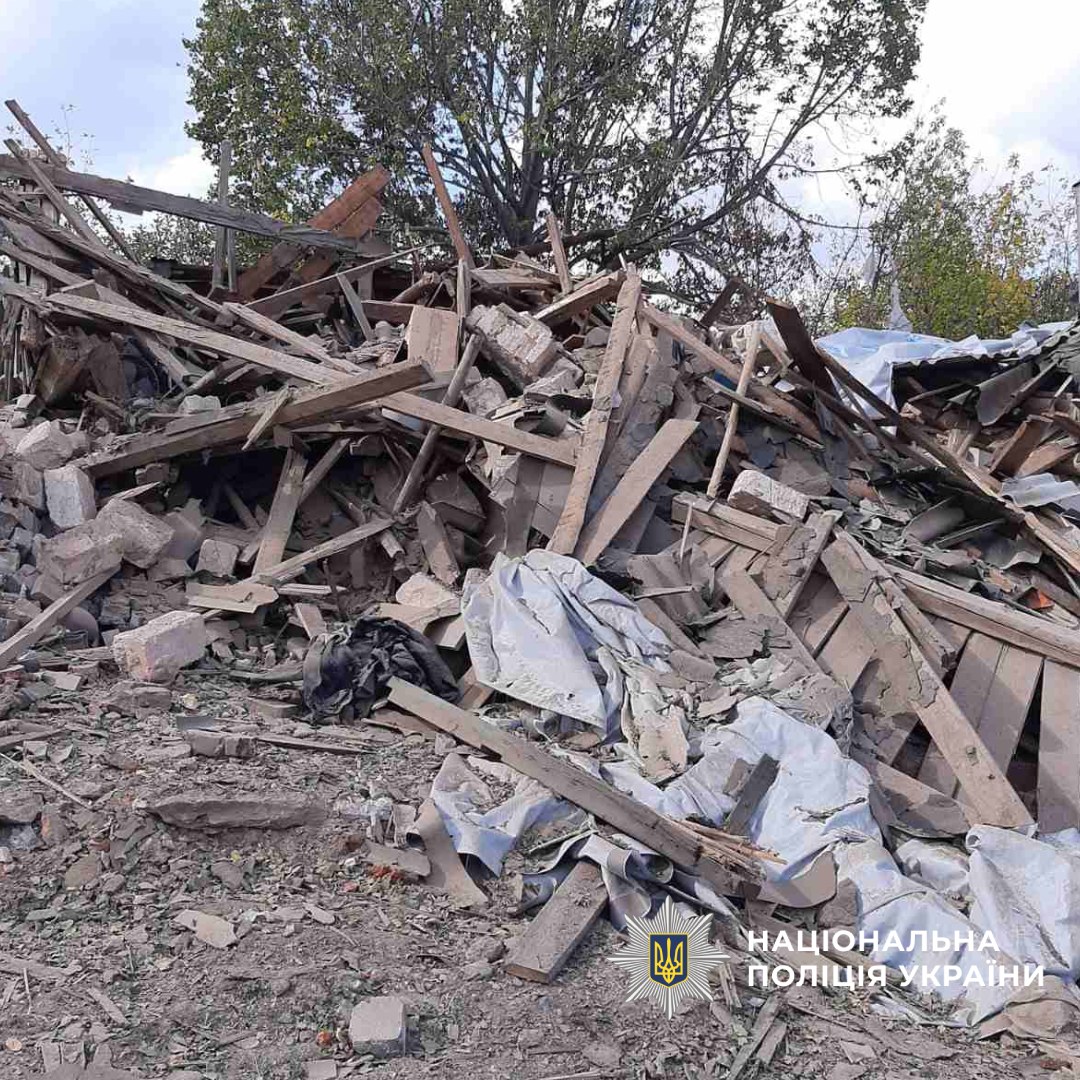 Зруйновані внаслідок обстрілу будівлі