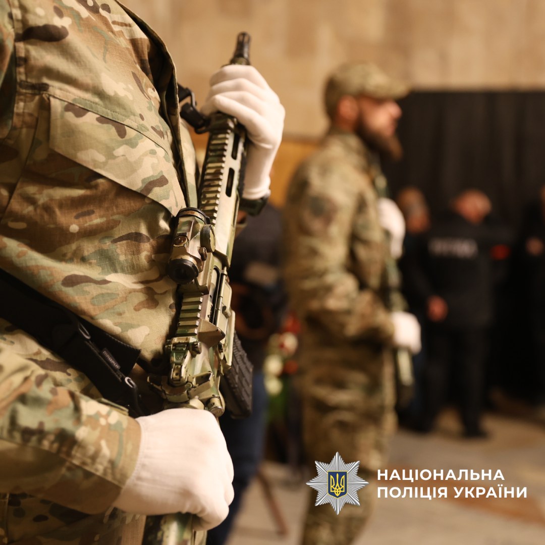 Почесний караул біля домовини