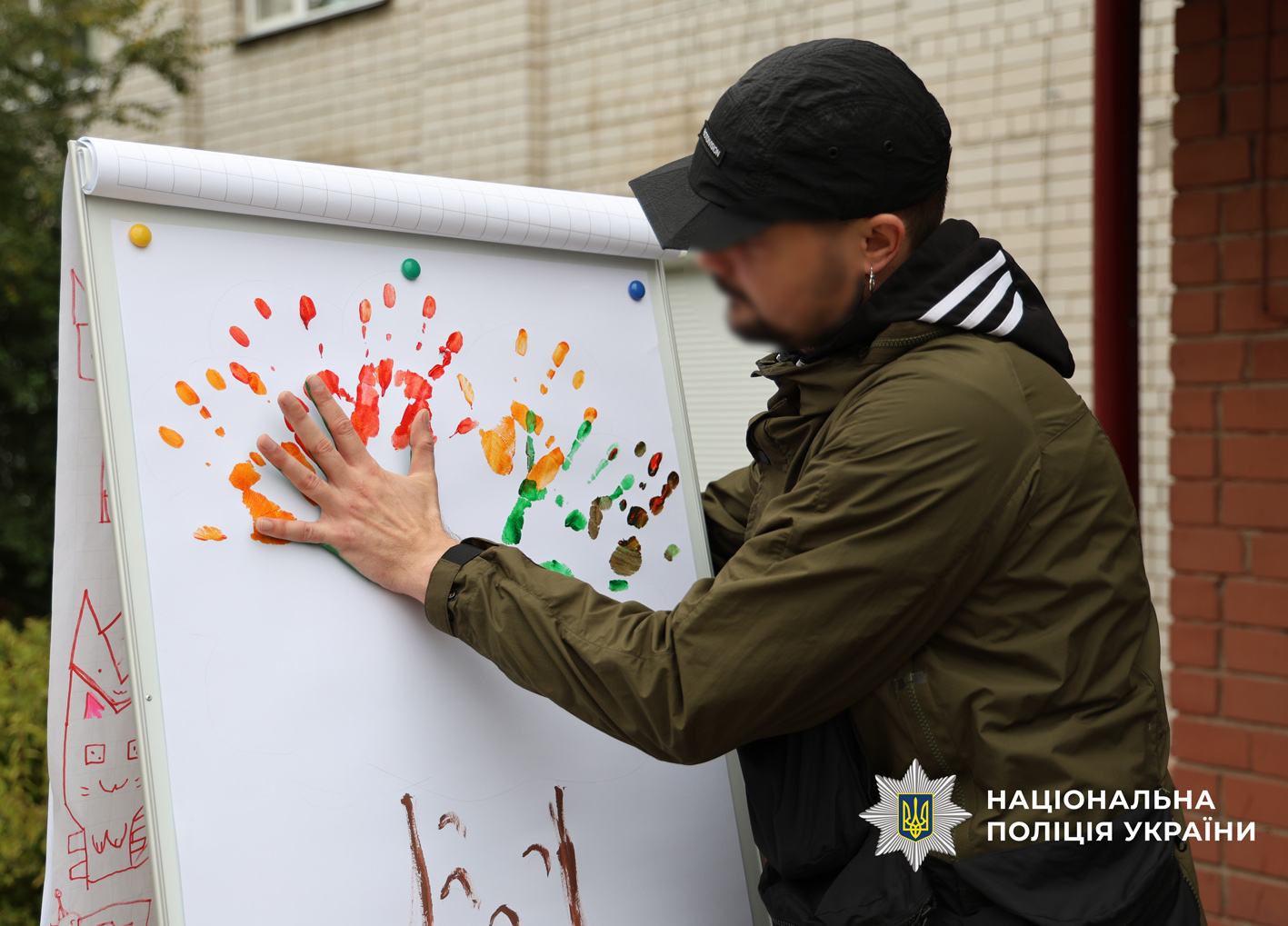В Чернігові провели сеанс емоційної підтримки для поранених захисників, які проходять реабілітацію у відомчій медустанові