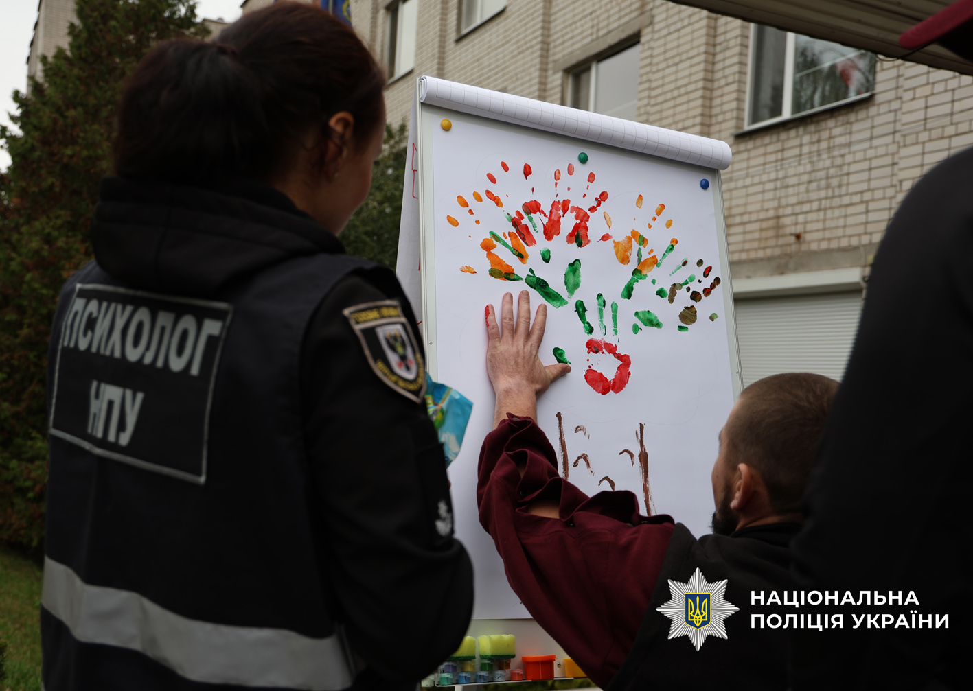 В Чернігові провели сеанс емоційної підтримки для поранених захисників, які проходять реабілітацію у відомчій медустанові