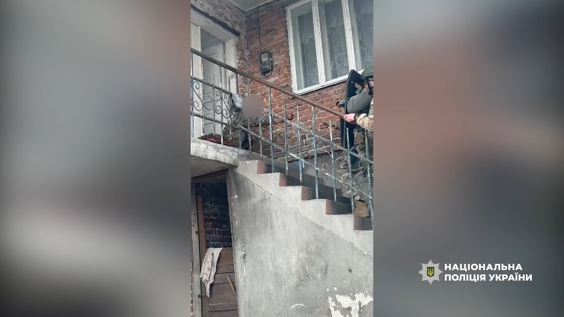 На Львівщині поліцейські затримали чоловіка за незаконне зберігання гранати