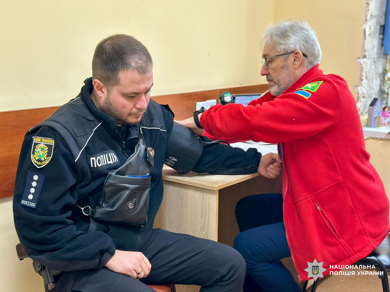 Поліцейські Ізюмщини долучилися до благодійної акції зі здачі крові