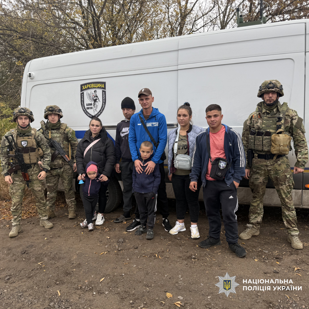 З Куп’янського району «Білі янголи» евакуювали родину з двома маленькими дітьми
