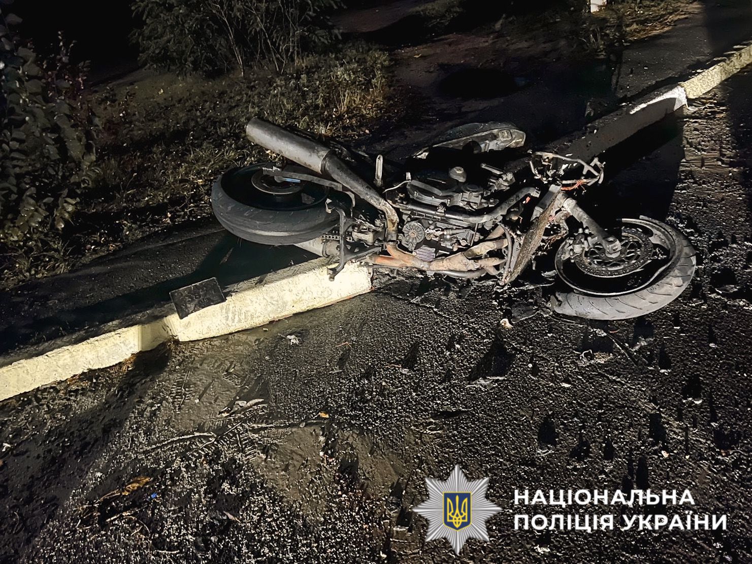На фото зображено мототранспорт, який є учасником смертельної ДТП.