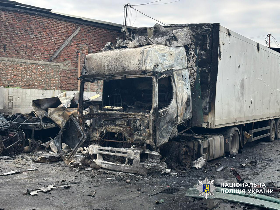 Поліція документує наслідки масованої ворожої атаки Ніжина
