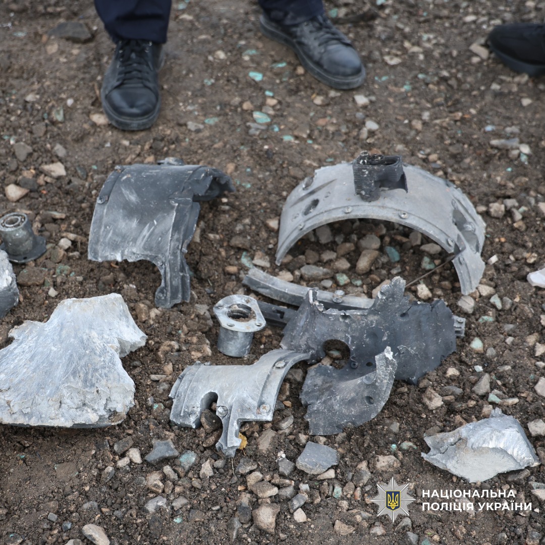поліція працює на місцях ворожих ударів