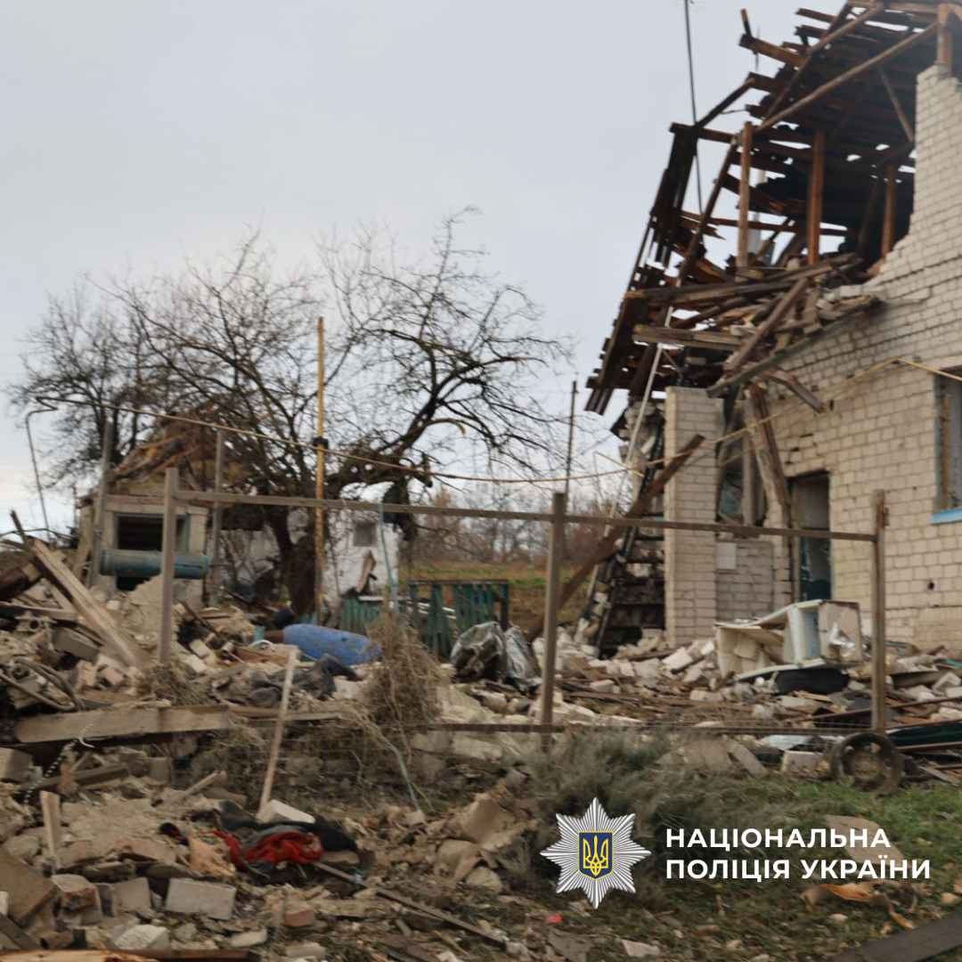 Зруйноване подвір'я приватного домоволодіння